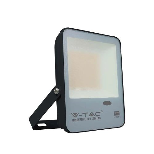 V-TAC PRO 50W LED reflektor, alkonykapcsolóval - Meleg fehér, 100lm/W - 20172